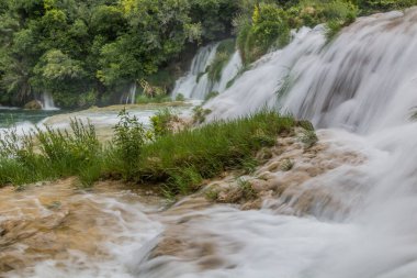 Hırvatistan 'ın Krka Ulusal Parkı' nda Skradinski buk şelalesi