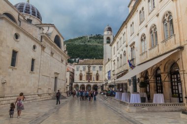 DUBROVNIK, CROATIA - MAY 31, 2019: Crowds of tourists in the old town of Dubrovnik, Croatia