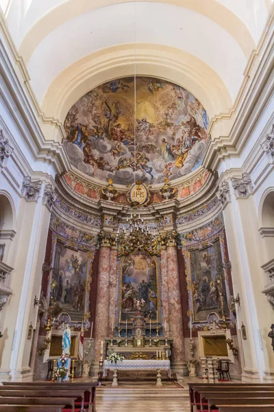 โบสถ เซนต กโนวาในเม องเก าของด โบรฟน โครเอเช — ภาพถ่ายสต็อก