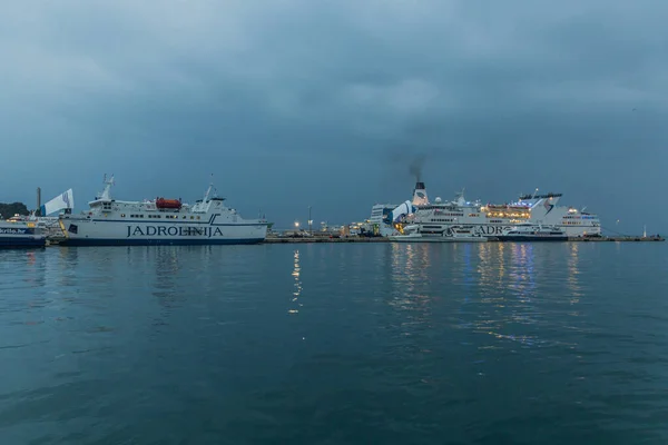 Split Croacia Mayo 2019 Vista Nocturna Barcos Split Croacia —  Fotos de Stock