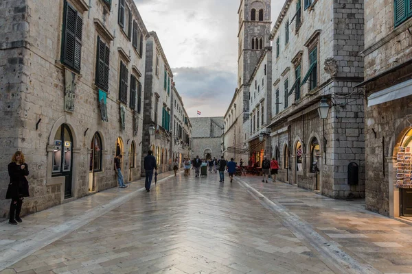 Dubrovnik Croatia May 2019 Crowds Tourists Stradun Street Old Town — Foto de Stock