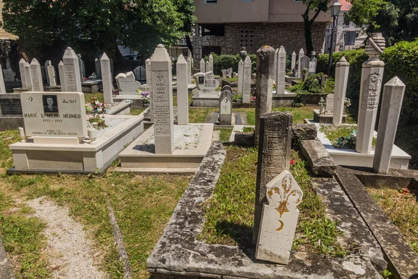 Mostar Bosnia Herzegovina June 2019 Cemetery Karadoz Beg Mosque Mostar — Zdjęcie stockowe