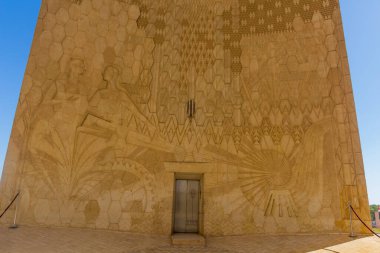 ASWAN, EGYPT - 13 Şubat 2019: Aswan Lisesi, Mısır 'daki Arap-Sovyet Dostluk Anıtı