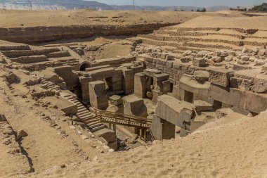 Mısır, Abydos 'taki Osireion tapınağı harabeleri