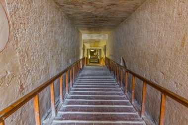 Mısır 'daki Theban Mezarlığı' ndaki Krallar Vadisi 'ndeki Merenptah mezarı.