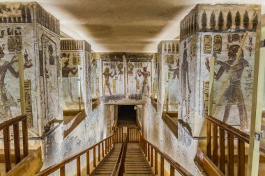 Mısır 'daki Theban Mezarlığı' ndaki Krallar Vadisi 'nde III.