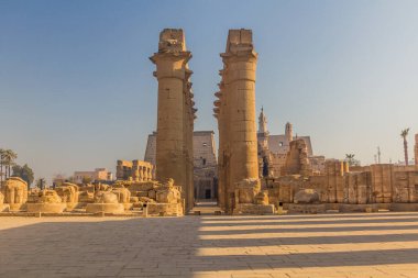 Luxor Tapınağı, Mısır 'da Amenhotep III Kolonisi