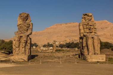Memnon Colossi, Lüksemburg, Mısır