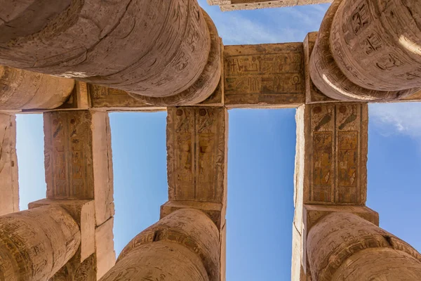 Colunas Decoradas Grande Salão Hypostyle Recinto Templo Amun Karnak Egito — Fotografia de Stock