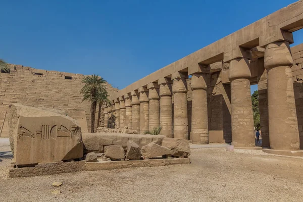 Columns Great Court Amun Temple Enclosure Karnak Egypt — Stock Photo, Image