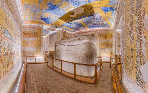 Luxor Egypt 2019年2月20日 エジプト テーベ ネクロポリスの王の谷にあるラムセス4世墓の埋葬室 — ストック写真