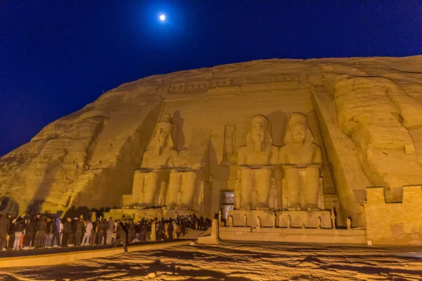 Abu Simbel Egito Feb 2019 Longa Fila Pessoas Esperando Frente — Fotografia de Stock