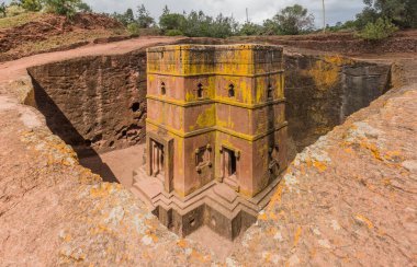 Aziz George (Bet Giyorgis) Lalibela, Etiyopya 'da kaya yontulmuş kilise
