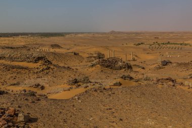 Sudan 'ın terk edilmiş eski Dongola şehri manzarası