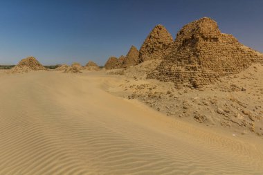 Sudan, Karima kasabası yakınlarındaki çölde Nuri piramitleri