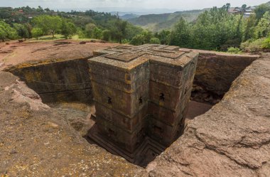 Aziz George (Bet Giyorgis) Lalibela, Etiyopya 'da kaya yontulmuş kilise