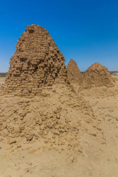 Vista Las Deterioradas Pirámides Nuri Desierto Cerca Ciudad Karima Sudán — Foto de Stock