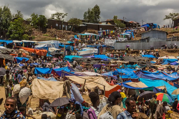 Lalibela Etiopie Března 2019 Pohled Davy Sobotním Trhu Lalibele Etiopie — Stock fotografie