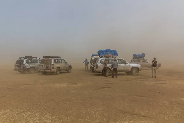Danakil Etiopia Marzo 2019 Veicoli Turistici Durante Una Tempesta Sabbia — Foto Stock