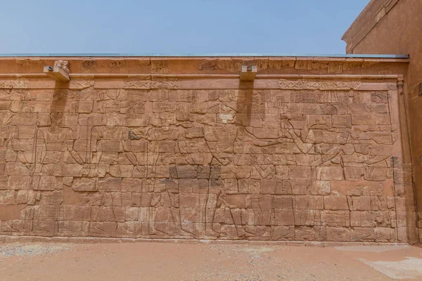 Стіна Храму Лева Апедемак Мусаварат Суфра Мусаварат Аль Суфра Судані — стокове фото