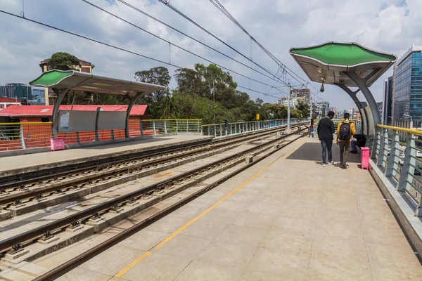 Addis Abababa Ethiopia エイプリル社2019年3月 エチオピア アディスアベバのメッケル広場におけるライトレールの眺め — ストック写真