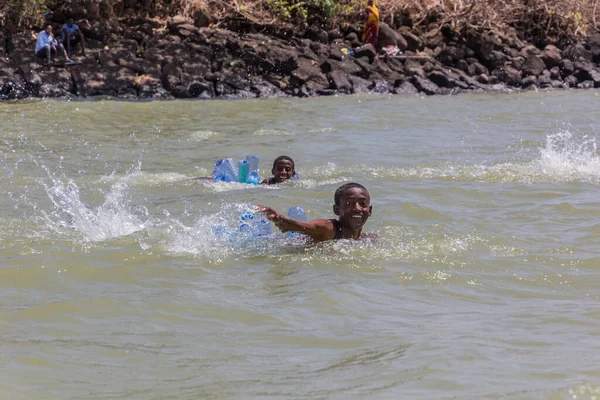 Tana Etiopia Aprile 2019 Bambini Che Nuotano Nel Lago Tana — Foto Stock