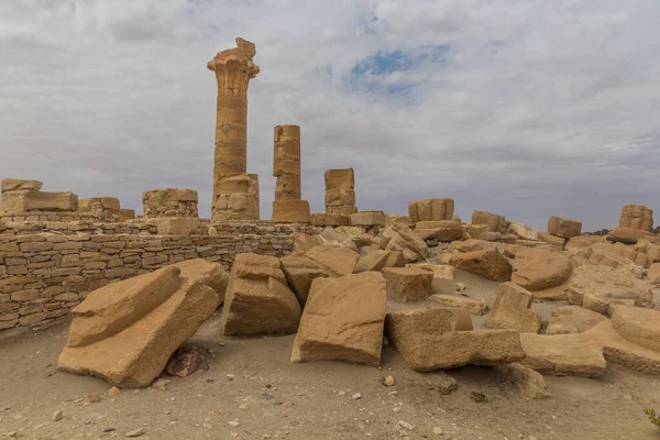 Eski tapınağın kalıntıları Soleb, Sudan