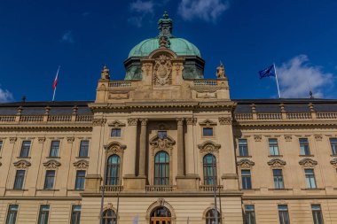 Prag 'daki Strakova akademisi, Çek Cumhuriyeti Hükümeti' nin merkezi.