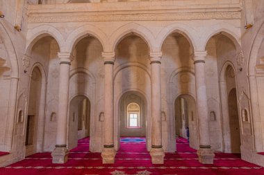 DOGUBEYAZIT, TURKEY - 17 Temmuz 2019: Dogubeyazit, Türkiye yakınlarındaki Ishak Paşa Sarayı Camii