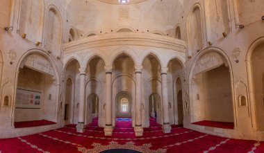 DOGUBEYAZIT, TURKEY - 17 Temmuz 2019: Dogubeyazit, Türkiye yakınlarındaki Ishak Paşa Sarayı Camii