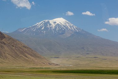 Türkiye 'nin Ararat Dağı manzarası