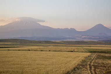 Ararat Dağı 'nın gün batımı manzarası, Türkiye