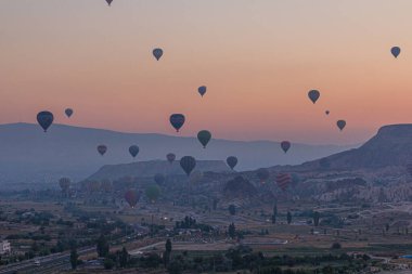 Kapadokya, Türkiye 'de sıcak hava balonları