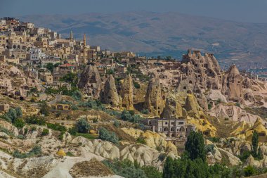 Cappadocia 'daki Uchisar rock köyüne bakın