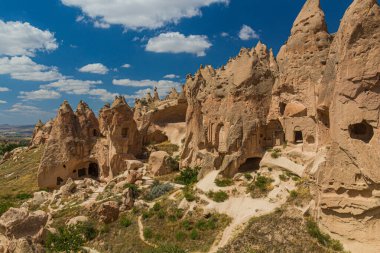 Zelve, Cappadocia, Türkiye 'deki mağara evleri