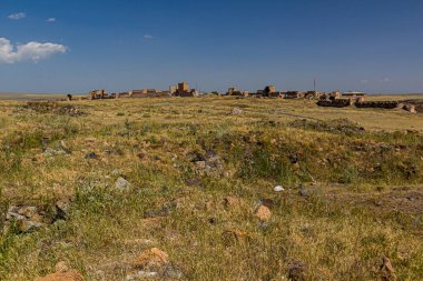 Antik Ani kentinin surları