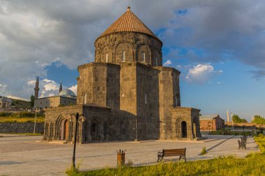 Türkiye 'nin Kars kentindeki Kumbet Camii camii
