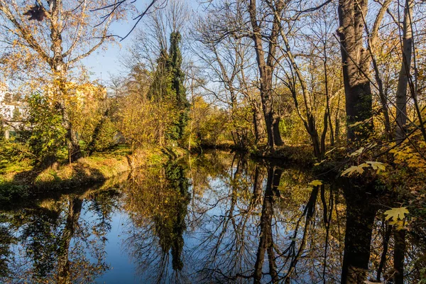 Vista Outono Córrego Botic Praga República Checa — Fotografia de Stock