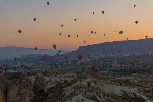 Montgolfières Dessus Paysage Cappadoce Turquie — Photo