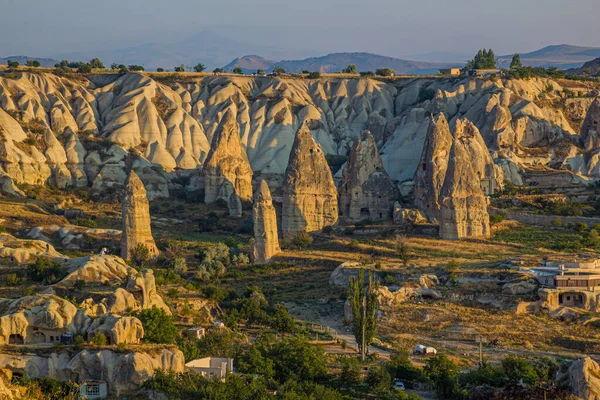 Ранок Fairy Chimney Rock Formationes Cappadocia Turkey — стокове фото
