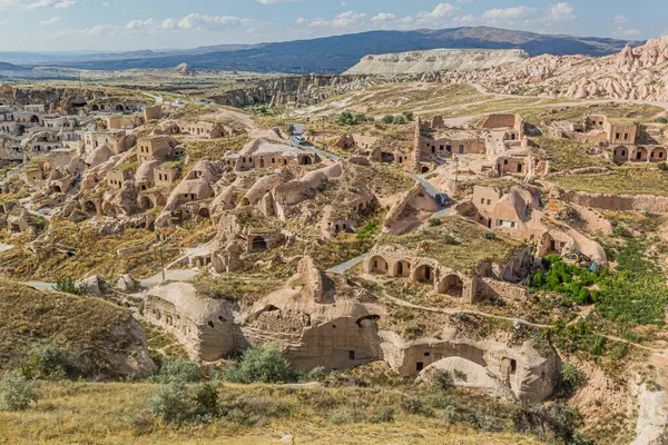 Vista Del Pueblo Cueva Cavusin Capadocia Turquía —  Fotos de Stock