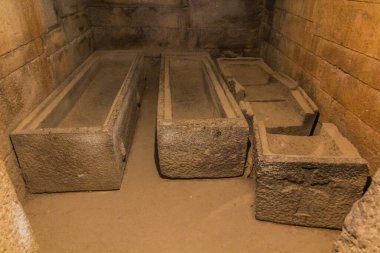 AXUM, ETHIOPIA - 19 Mart 2019: Kral Kaleb ve Etiyopya 'daki Gebre Meskel mezarları