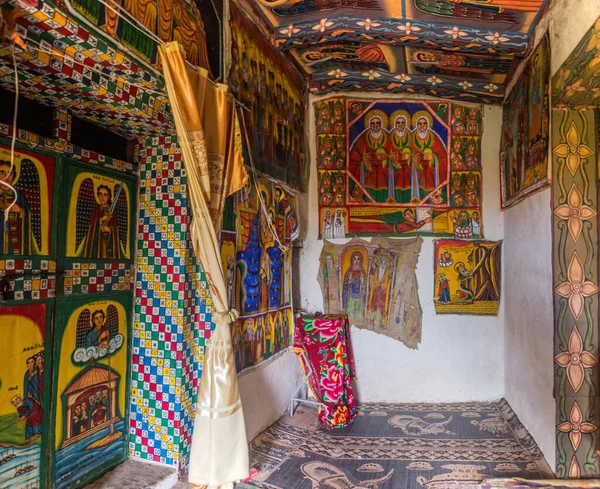 Axum Ethiopia Maart 2019 Kleurrijke Schilderijen Het Abba Pantelewon Klooster — Stockfoto