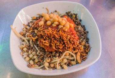 Mısır ulusal yemeği kasesi koshari