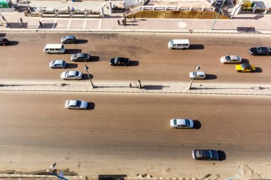 İskenderiye, Mısır 'daki Corniche sahil yolunun havadan görünüşü