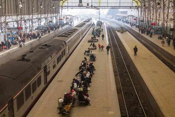 Kairo Egypt Luty 2019 Platformy Dworca Kolejowego Ramses Kairze Egipt — Zdjęcie stockowe