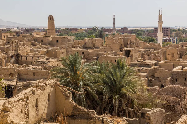 Dakhla Vahasındaki Qasr Köyünün Silüeti Mısır — Stok fotoğraf