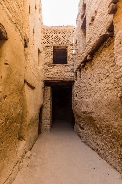 Narrow Street Qasr Village Dakhla Oasis Egypt — Stock Photo, Image