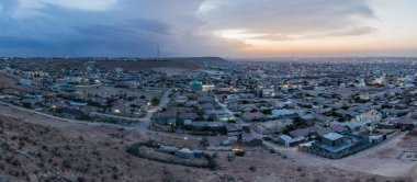 Somaliland 'ın başkenti Hargeisa' nın günbatımı görüntüsü
