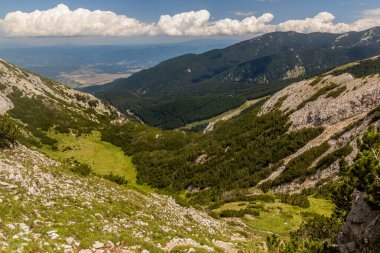 Bulgaristan 'daki Pirin dağlarının manzarası